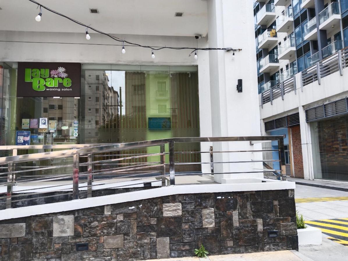 Lena'S Condotel Pasay Buitenkant foto
